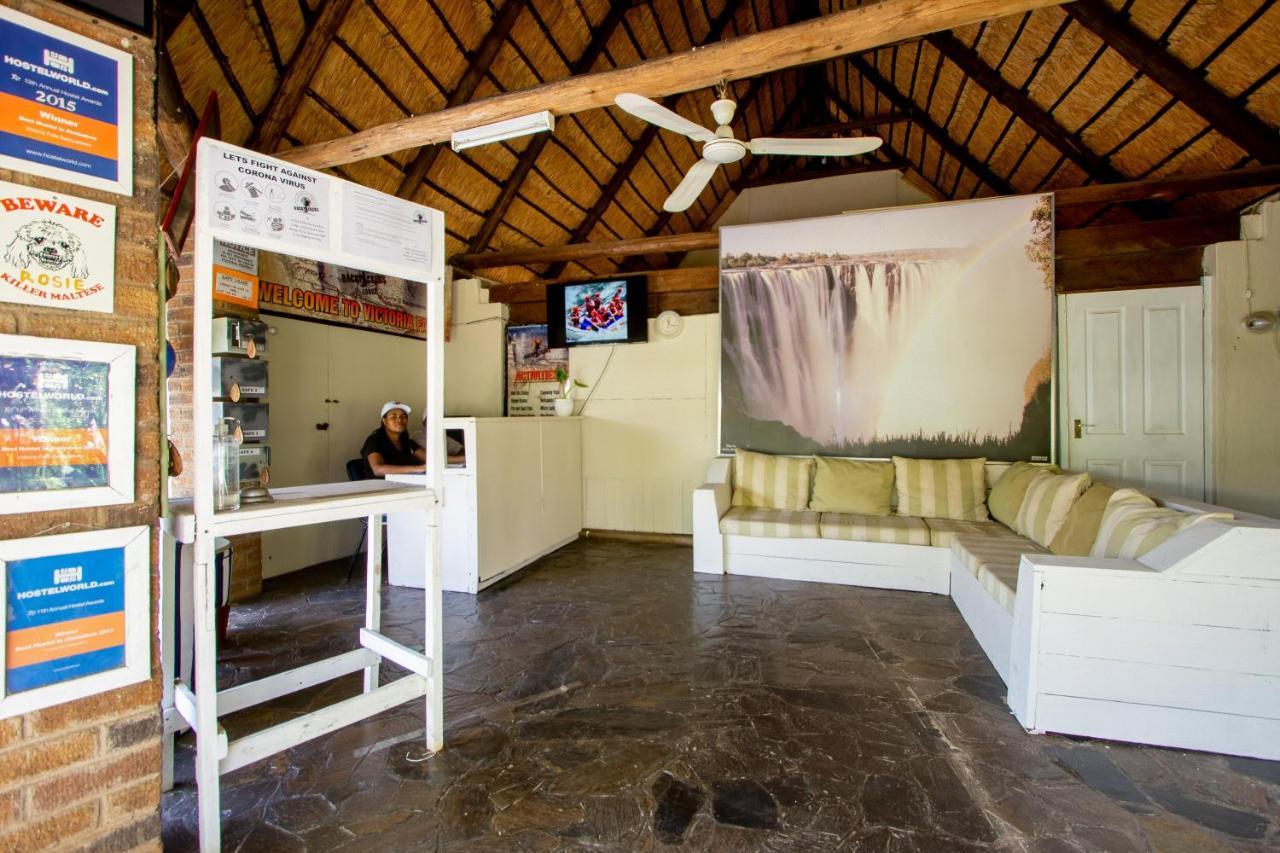Victoria Falls Backpackers Lodge- Camp Sites Εξωτερικό φωτογραφία